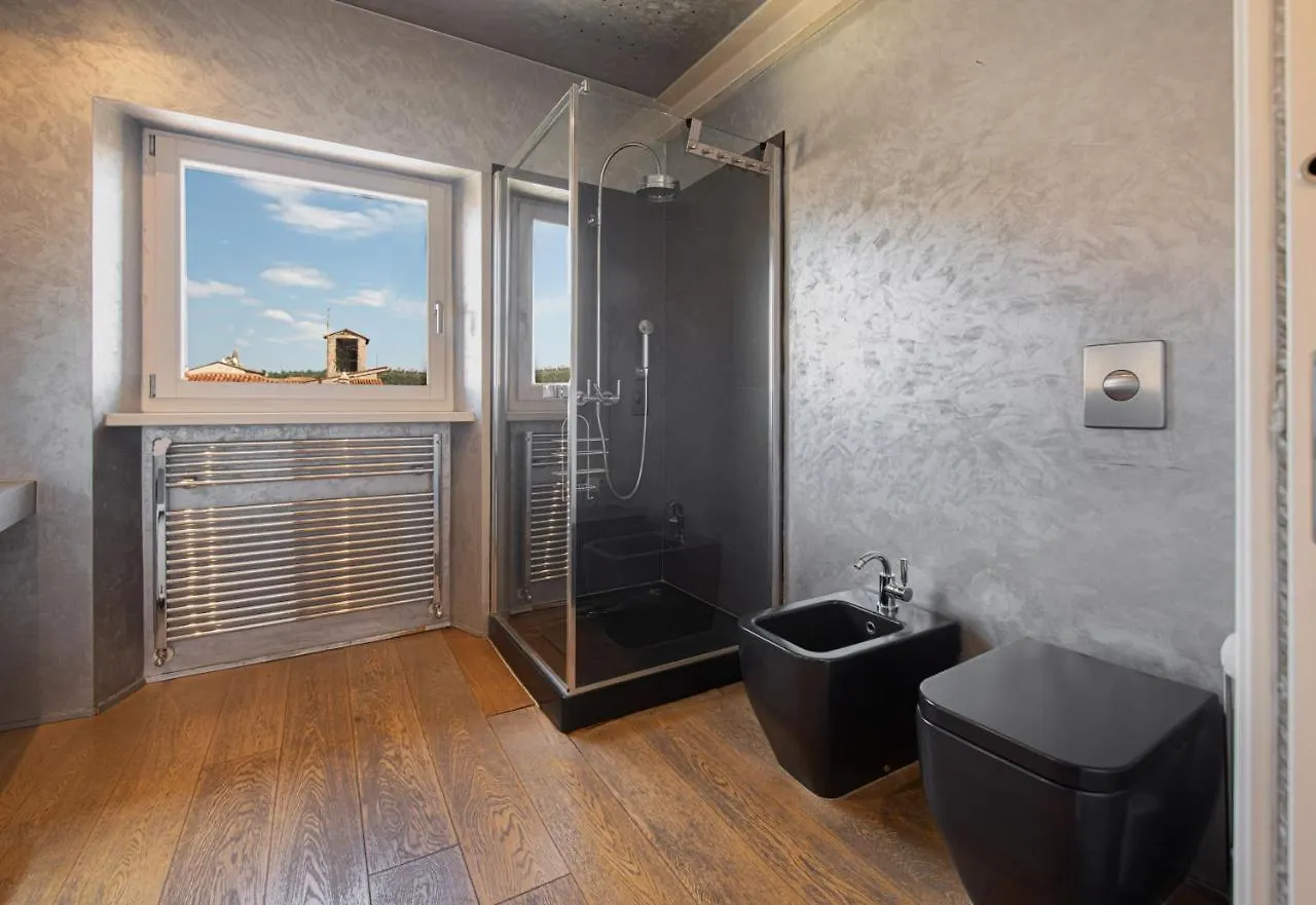 Stunning Top Floor Flat In The Heart Of Verona Italien